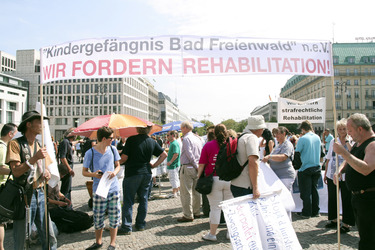 Protest der in der DDR Zwangsadoptierten, Berlin