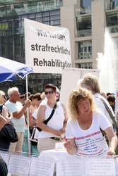 Protest der in der DDR Zwangsadoptierten, Berlin