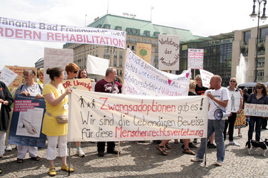 Protest der in der DDR Zwangsadoptierten, Berlin