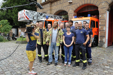 Henning Baum zu Besuch auf der Feuerwache 1300 , Berlin