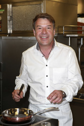 Patrick Lindner kocht auf dem Traumschiff, Hanburg