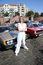 Start der 7. Hamburg-Berlin-Klassik Oldie-Rallye, Hamburg