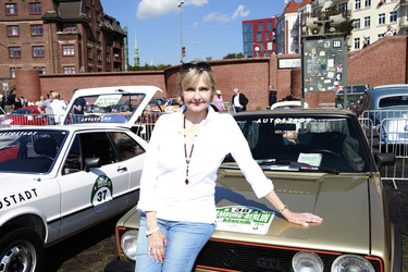 Start der 7. Hamburg-Berlin-Klassik Oldie-Rallye, Hamburg