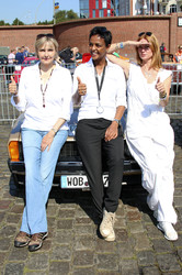 Start der 7. Hamburg-Berlin-Klassik Oldie-Rallye, Hamburg