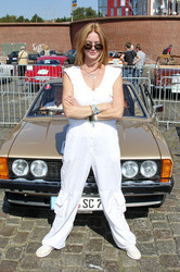 Start der 7. Hamburg-Berlin-Klassik Oldie-Rallye, Hamburg
