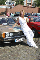 Start der 7. Hamburg-Berlin-Klassik Oldie-Rallye, Hamburg