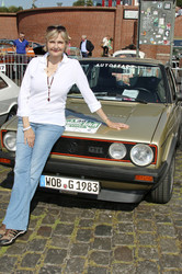 Start der 7. Hamburg-Berlin-Klassik Oldie-Rallye, Hamburg