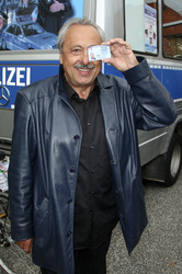 Verleihung der Auszeichnung 'Ehrenkommissar der Hamburger Polizei', Hamburg