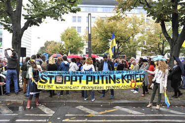 Worldwide Peace March für Frieden in der Ukraine, Berlin