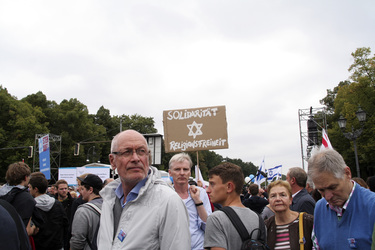 'Deutschland steht auf: Nie wieder Judenhass!' Demonstration, Berlin