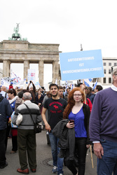 'Deutschland steht auf: Nie wieder Judenhass!' Demonstration, Berlin