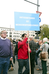 'Deutschland steht auf: Nie wieder Judenhass!' Demonstration, Berlin