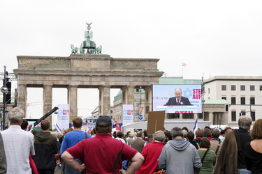 'Deutschland steht auf: Nie wieder Judenhass!' Demonstration, Berlin