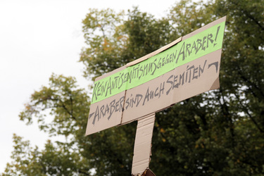 'Deutschland steht auf: Nie wieder Judenhass!' Demonstration, Berlin