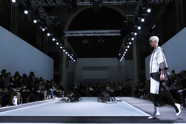 Anrealage Fashion Show, Fashion Week Paris