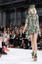 John Galliano Fashion Show, Fashion Week Paris