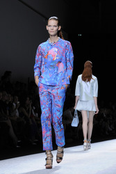Shiatzy Chen Fashion Show, Fashion Week Paris