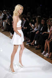 Valentin Yudashkin Fashion Show, Fashion Week Paris