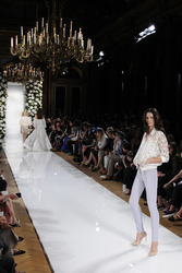 Valentin Yudashkin Fashion Show, Fashion Week Paris