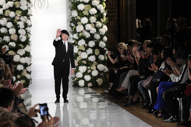 Valentin Yudashkin Fashion Show, Fashion Week Paris