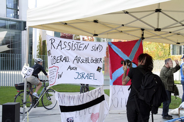 Protestkundgebung am Tag der Deutschen Einheit, Berlin