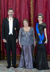 Spanish Royals und Präsidentin Bachelet beim Empfang zum Gala Dinner, Madrid