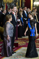 Spanish Royals und Präsidentin Bachelet beim Empfang zum Gala Dinner, Madrid