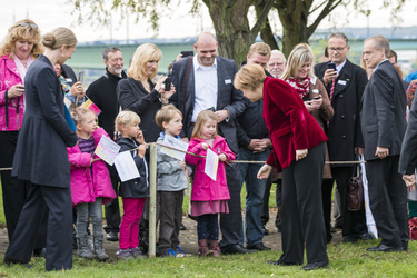 Anglea Merkel pflanzt Baumdenkmal, Bonn