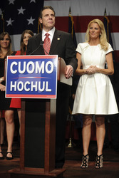 Andrew M. Cuomo zu Gouverneur wiedergewählt, New York