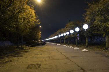 Lichtmauer aus Ballons, Berlin
