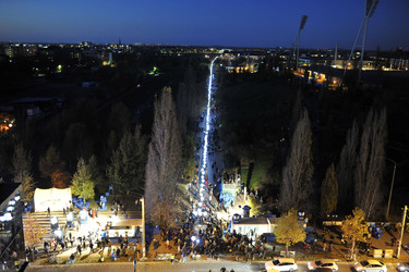 Lichtmauer aus Ballons, Berlin