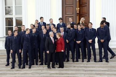 Verleihung des Silbernen Lorbeerblattes an die deutsche Fußball-Nationalmannschaft, Berlin