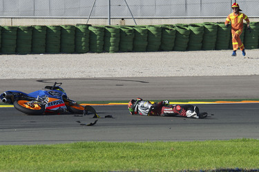 Jorge Navarro Unfall bei der Moto3 Spanish Championship, Cheste