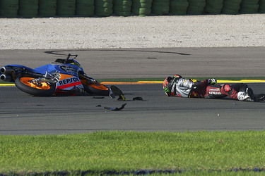 Jorge Navarro Unfall bei der Moto3 Spanish Championship, Cheste