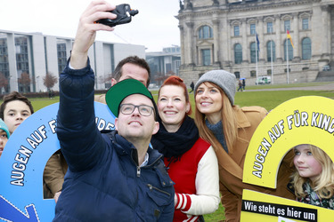 Aktion 'Augen auf für Kinderrechte', Berlin