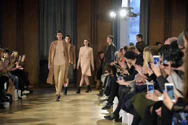 Hien Le Fashion Show, Berlin Fashion Week Autumn/Winter 2015