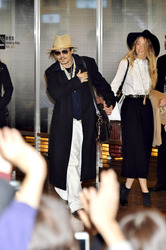 Ankunft von Johnny Depp und Amber Heard in Tokio