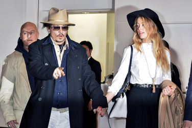 Ankunft von Johnny Depp und Amber Heard in Tokio