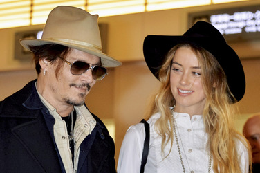 Ankunft von Johnny Depp und Amber Heard in Tokio