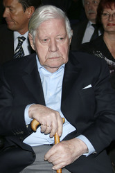 Verleihung des Gustav-Stresemann-Preises an Bundeskanzler a.D. Helmut Schmidt, Hamburg