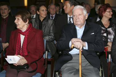 Verleihung des Gustav-Stresemann-Preises an Bundeskanzler a.D. Helmut Schmidt, Hamburg