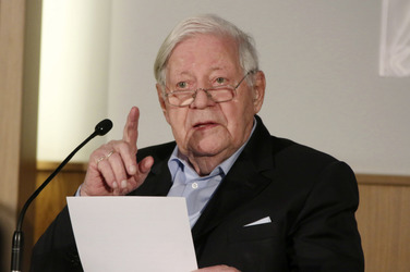 Verleihung des Gustav-Stresemann-Preises an Bundeskanzler a.D. Helmut Schmidt, Hamburg