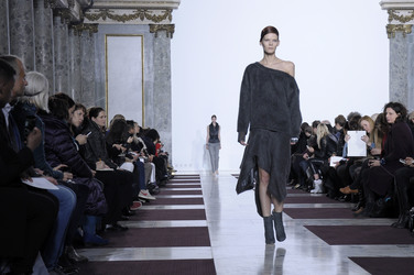 Yiqing Yin Fashion Show, Haute Couture Fashion Week Paris