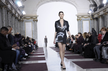 Yiqing Yin Fashion Show, Haute Couture Fashion Week Paris
