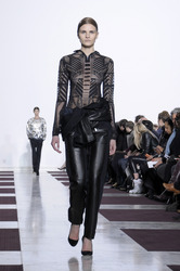 Yiqing Yin Fashion Show, Haute Couture Fashion Week Paris