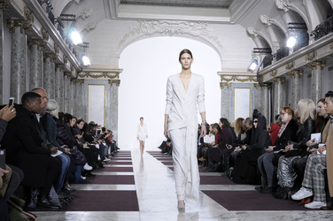Yiqing Yin Fashion Show, Haute Couture Fashion Week Paris