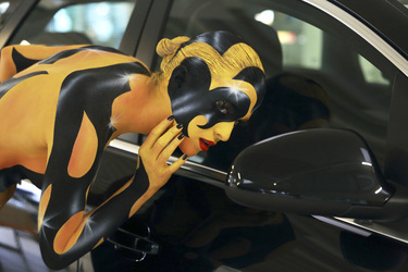 Body Painting zur Opel-Präsentation, Salzkotten