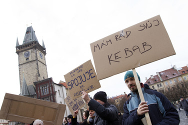 Gegendemo zur Demonstration gegen Islamisierung, Prag