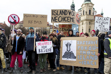 Gegendemo zur Demonstration gegen Islamisierung, Prag