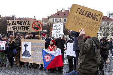 Gegendemo zur Demonstration gegen Islamisierung, Prag